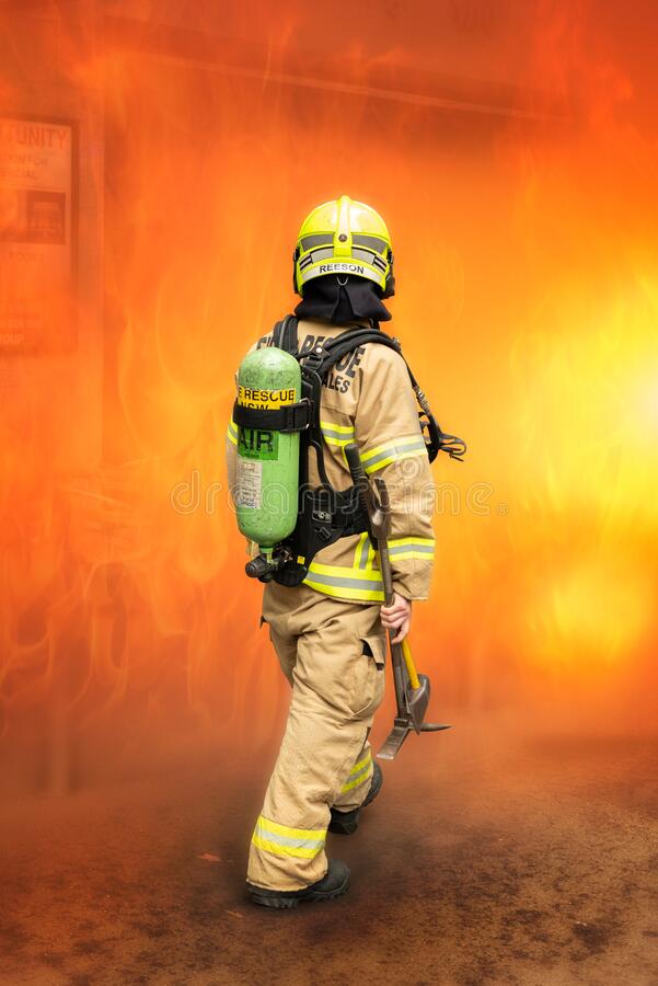 australian_firefighter_action_ns.jpeg