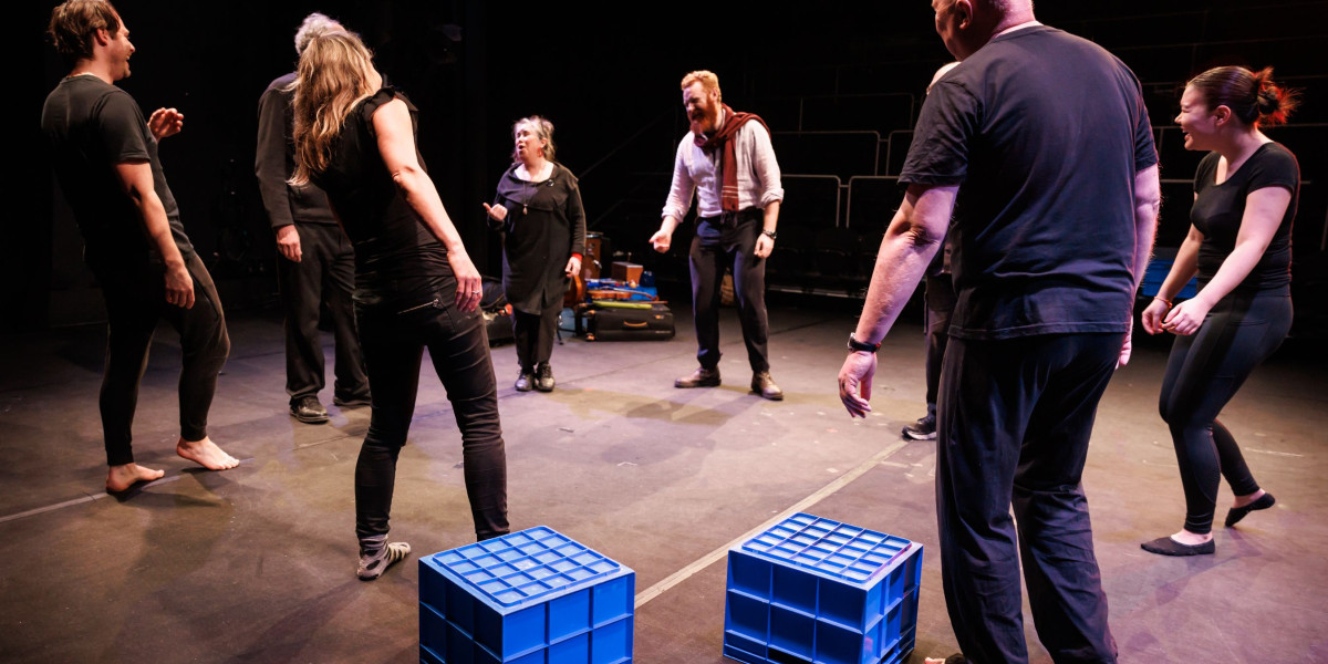  Introduction to Playback Theatre 